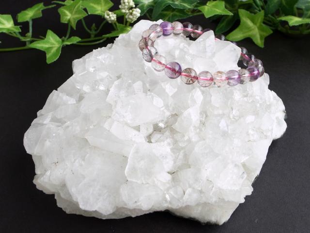 虹入り 4A アポフィライト 魚眼石 クラスタ 原石 最大幅139mm 重さ550g