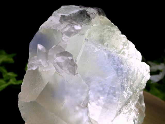 BIG サイズ 天然石 フローライト 結晶 置物 1122g 原石 BIG サイズ 天然石 フローライト 結晶 置物 1122g 原石 【公式通販】