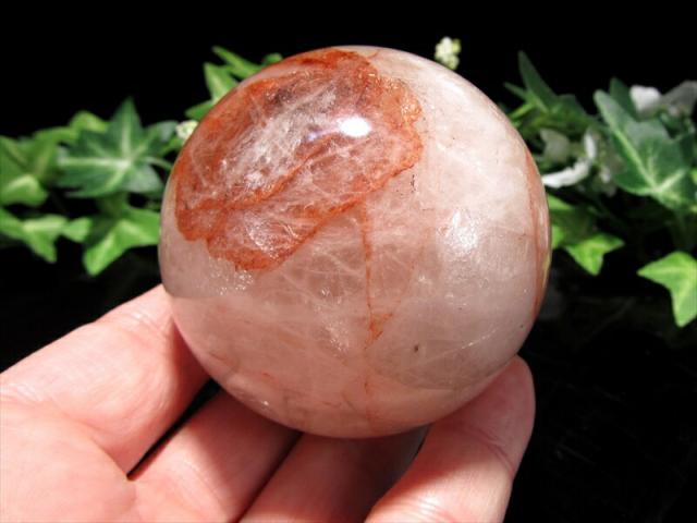 天然石マニカラン水晶ピンク　丸玉 ピンクタイプ マニカラン水晶 丸玉 台座付 直径 59mm 重さ 311g