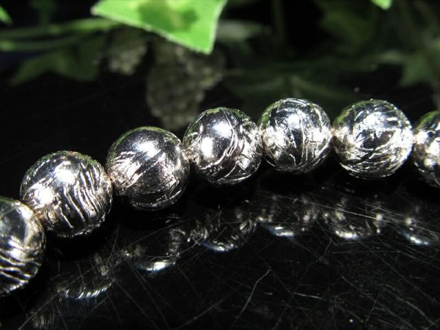 店頭展示中 鑑別書付属 希少レア 本物 ギベオン ブレスレット 8mm×24珠 45.2g 約4億5千万年前のミステリアスな宇宙から来た鉱物 1点物 ナミビア・ハルダプ州産 パワーストーン 天然石_4