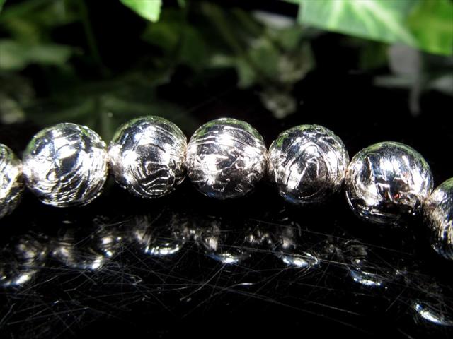 店頭展示中 鑑別書付属 希少レア 本物 ギベオン ブレスレット 8mm×24珠 45.2g 約4億5千万年前のミステリアスな宇宙から来た鉱物 1点物 ナミビア・ハルダプ州産 パワーストーン 天然石_2
