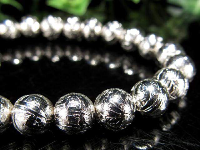 店頭展示中 鑑別書付属 希少レア 本物 ギベオン ブレスレット 8mm×24珠 45.2g 約4億5千万年前のミステリアスな宇宙から来た鉱物 1点物 ナミビア・ハルダプ州産 パワーストーン 天然石_5