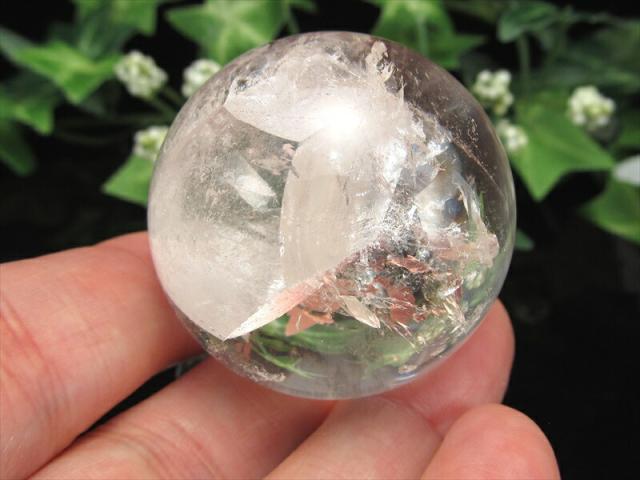 超希少 虹・貫入入り 超透明 マニフェストクォーツ 丸玉 置物 台座付き 直径37mm 重さ70.9g 激レア くっきり貫入水晶 レインボー 虹入り水晶 クォーツ・イン・クォーツ 極上一点物 ブラジル産 パワーストーン 天然石_7