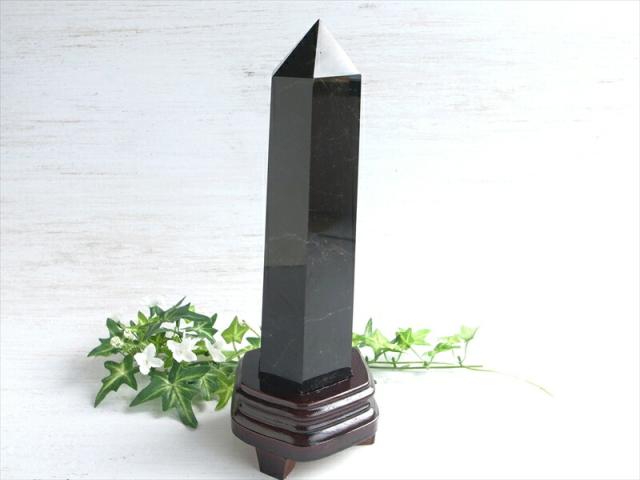 黒水晶 モリオン ポイント 専用木製台座付 重さ1574g 高さ約28cm 強力