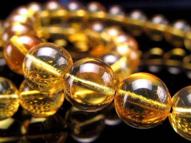 【高品質】 天然琥珀　アンバー　ブルーアンバー　ブレスレット　天然石 一点物天然琥珀 アンバー ブルーアンバー ブレスレット