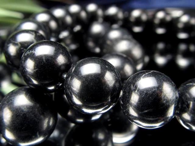 天からの宝石*テクタイト*宇宙から来た石 天からの宝石