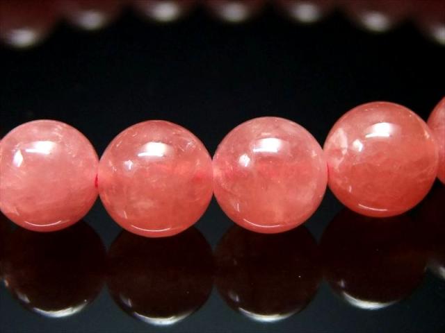 店頭展示中 極上透明ピンク 5A インカローズ ブレスレット 8mm-8.5mm×23珠