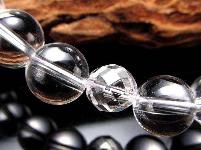 天然水晶 クリスタル 片手 略式 念珠 主玉約10mm 親玉約11mm 二天玉約8mm 落ち着きと品格を備えた念珠 日常から法要まで幅広く使える一本 人絹房仕立て 心を整え祈りの時間を深める ブラジル産 パワーストーン 天然石_4