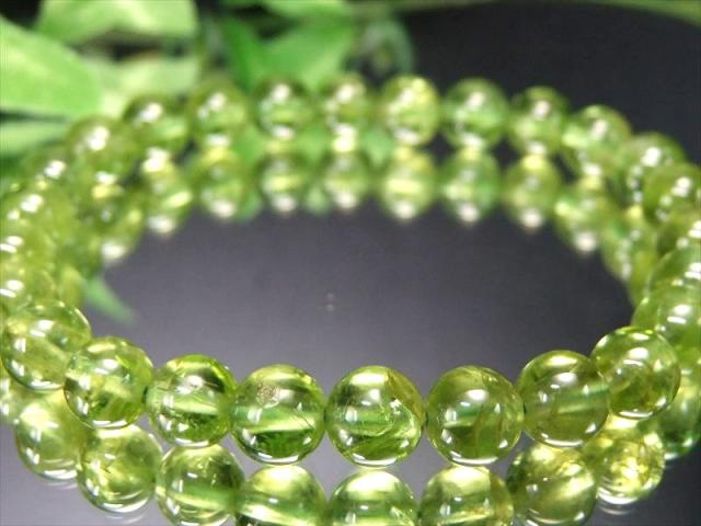 店頭展示中 S級 ペリドット かんらん石 ブレスレット 7mm×26珠 澄み切ったオリーブグリーン 女神ペレの涙 満の石 8月誕生石 一点もの ミャンマー産 パワーストーン 天然石_4