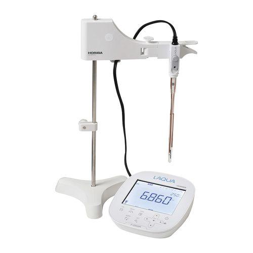 HORIBA 卓上型ｐＨ・水質分析計 Ｆ−２０００ＰＩ−Ｌ (1セット)(4-3933-05) 目安在庫=△の通販は