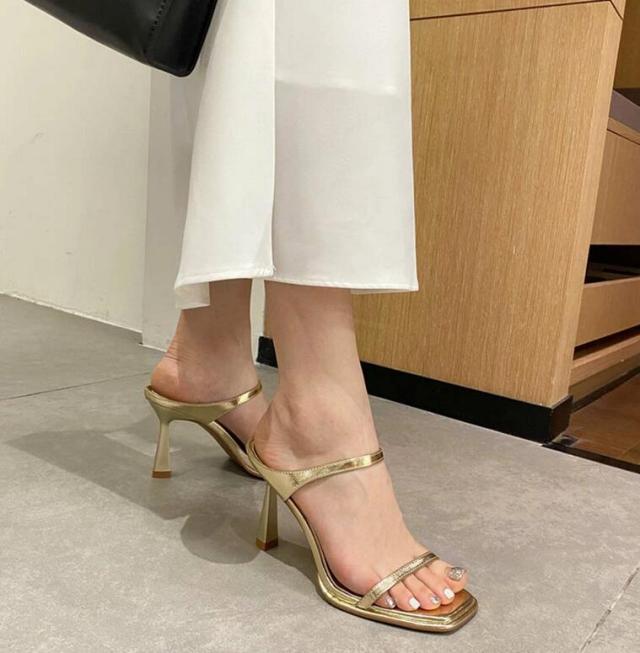 痛くない オフィス ローヒール 8cmヒール とんがり 走れる 通勤