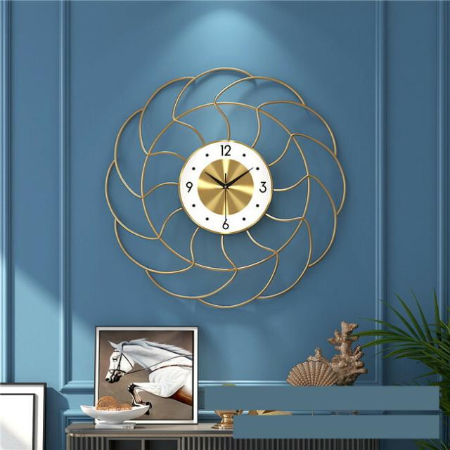 ゴールド 直径50cm   掛け時計 北欧 壁掛け時計 壁時計 新築祝い かけ時計  ギフト プレゼント キッズルーム 子供部屋 寝室 リビング 店舗 おしゃれ   豊富なデザイン　シンプル　高級感溢れるポリゴンライン　新生活　贈り物 新築 開店祝い 記念の通販は 6,054円