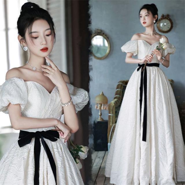 ベージュ  ウェディングドレス　Aライン　オフショルダー ロングドレス ウェディングドレス  黒リボン付き 素地 編み上げタイプ　s〜3xl　Wedding Dress　お花嫁　結婚式　旅行撮影演出　レディース　ウェディングドレス マキシ丈　ロング丈