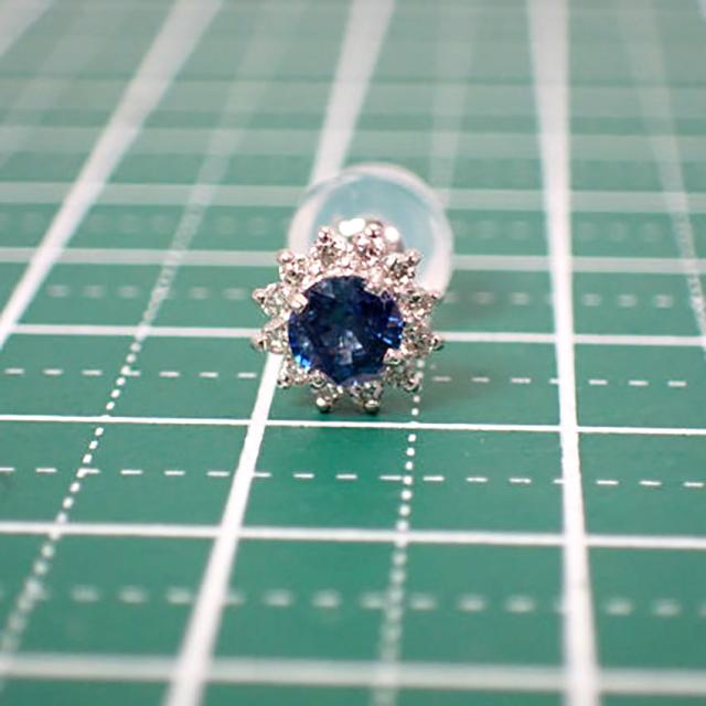 新品】PT900 サファイア ダイヤモンド ピアス［i5-7］の通販はau