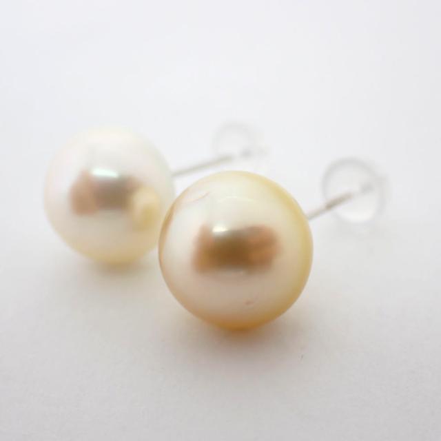 新品】K18 南洋白蝶真珠/ゴールデンパール ピアス/g533-70