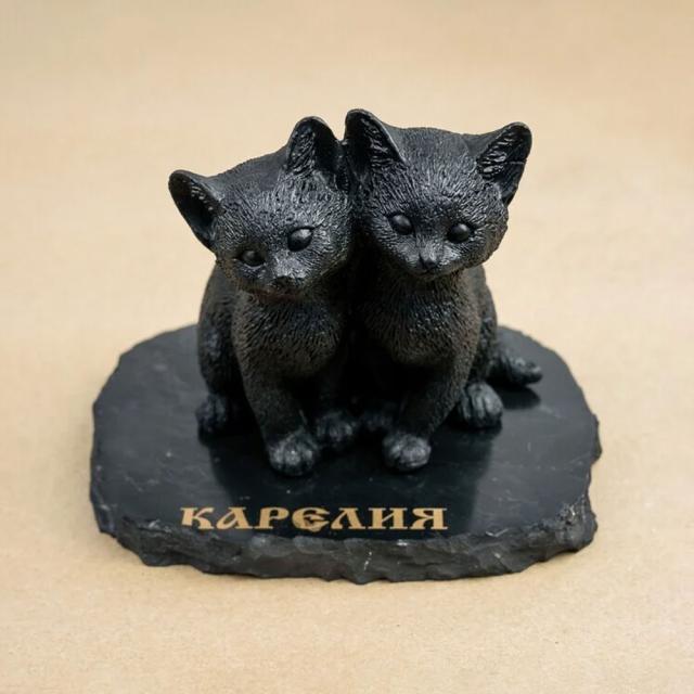 シュンガイト 子猫ペアの置物 FIG08 置物 ロシア カレリア共和国産