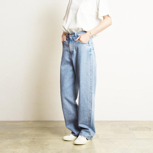 RED CARD TOKYO Dakota ストレートデニム　22サイズ RED CARD TOKYO ジーンズ デニム デニムパンツ 「RED CARD