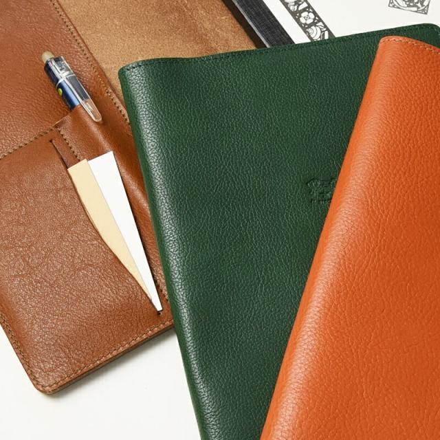 国内正規取扱店 イルビゾンテ IL BISONTE レザー ブックカバー ノート  