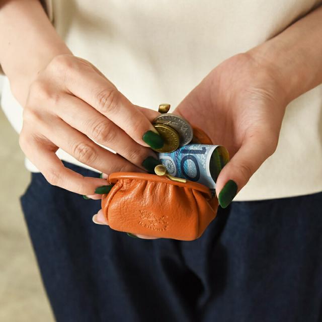 【国内正規取扱店】(イルビゾンテ 財布) IL BISONTE レザー がま口 コインケース 小銭入れ  5482305295 売れ筋 正規品  母の日 父の日 ギフト プレゼント 春財布【gs0】の通販は