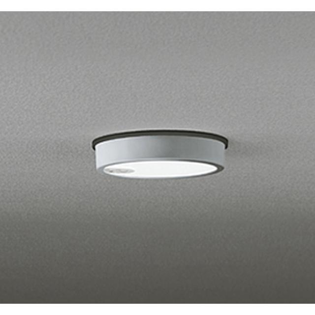 オーデリック OG254525R 軒下用シーリングライト 白熱灯器具100W相当 人感センサーON-OFF型 昼白色 マットシルバー 防雨型 ODELIC