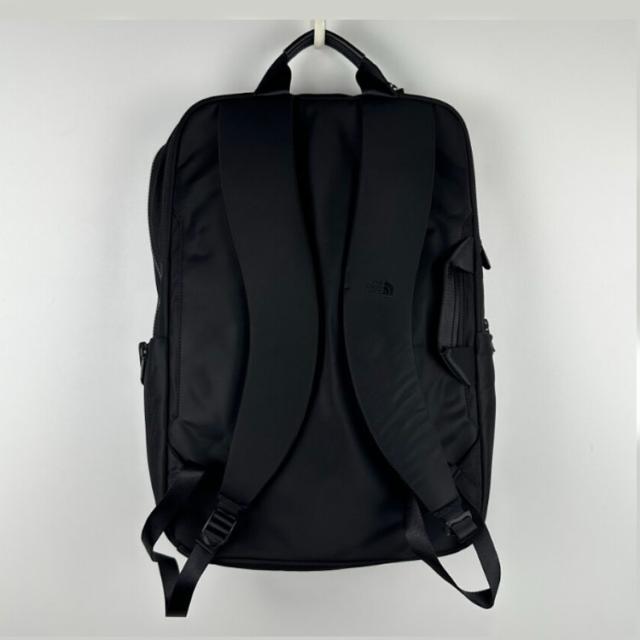 THE NORTH FACE ノースフェイス バックパック CITY GLIDE BACKPACK 35リットル BLACK X-PAC デイパック ビジネスリュック PC収納 NM2DR75_4