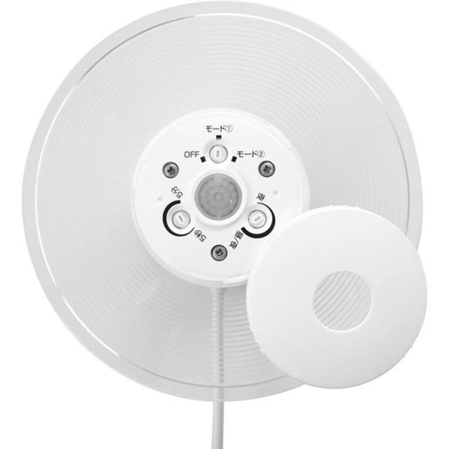 DAISHIN LEDセンサーライト LUNA LUX 昼白色 コンセント式 DLA-9T100の