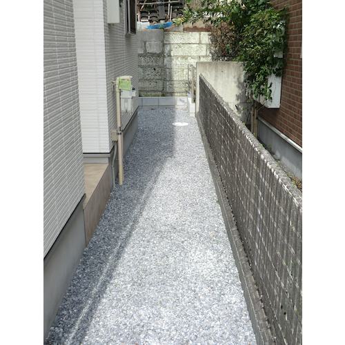 ■TRUSCO 美観間仕切りネットフェンス ロール ブラウン 80cm×50m〔品番:TBNF0850BR〕【1039723:0】[店頭受取不可]_4
