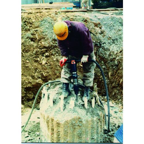 ■TOKU コンクリートブレ-カ ピストン径35mm ストローク径130mm〔品番:TCB130B〕【3809056:0】[店頭受取不可]_1