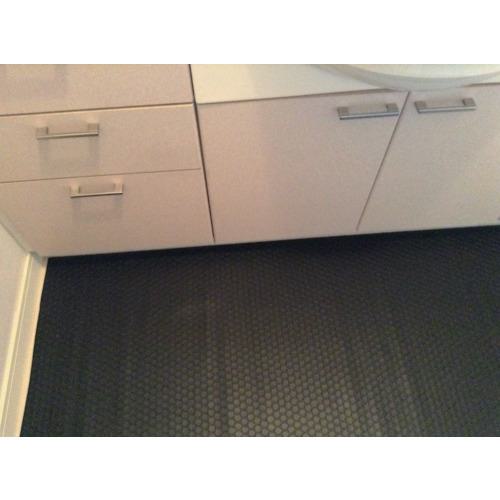 ■ワニ印 塩ビ養生マット コイン 黒 1.3mm厚×920mm×20m巻〔品番:003024〕【8357455:0】[店頭受取不可]_1