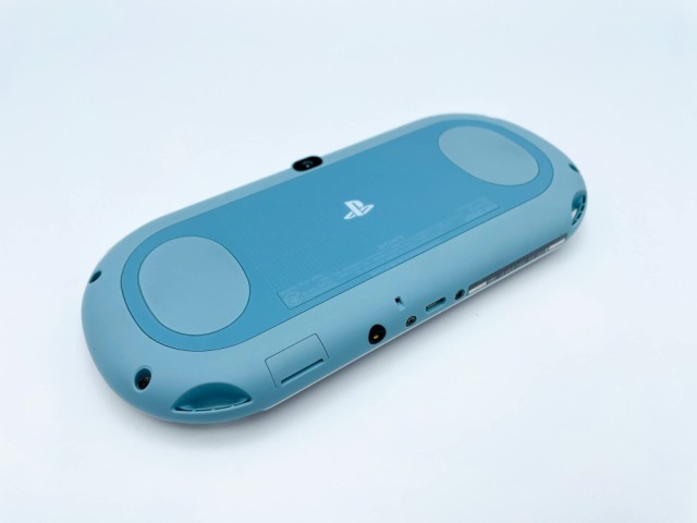 箱付 中古 完品 PlayStation Vita Wi-Fiモデル ライトブルー/ホワイト ...