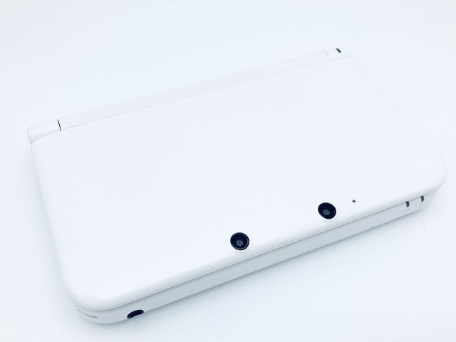 無地・新色登場！ ニンテンドー3DS 箱付 完品 ニンテンドー3DS LL