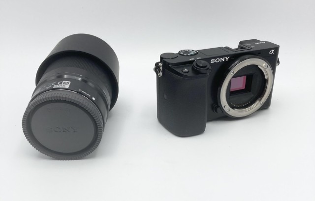 中古 箱付 完品 SONY ソニー ミラーレス一眼 α6100 ダブルズームレンズ