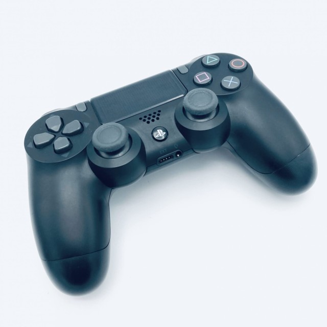 中古 箱付 完品 PlayStation 4 ジェット・ブラック 1TB (CUH-2200BB01