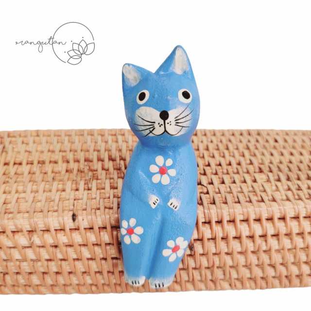 10002529 ネコ 猫 木彫りブルー 水色 花柄 ネコの置物 バリ雑貨 バリ