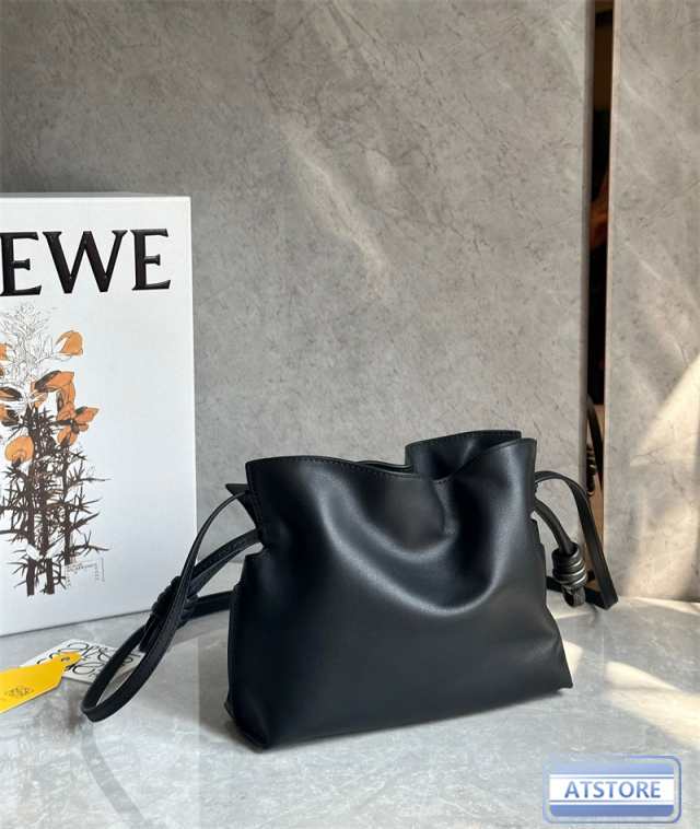 LOEWE ロエベ フラメンコクラッチ ミニ (ナパカーフ) Flamenco mini 