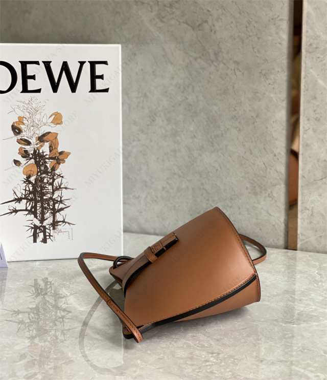 LOEWE ロエベモールドバケットバッグ clubepitangueiras.com.br