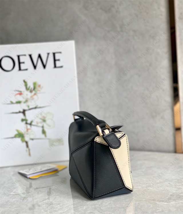 LOEWE ロエベ loewe レザー ショルダーバッグ トートバッグ 2WAY ...