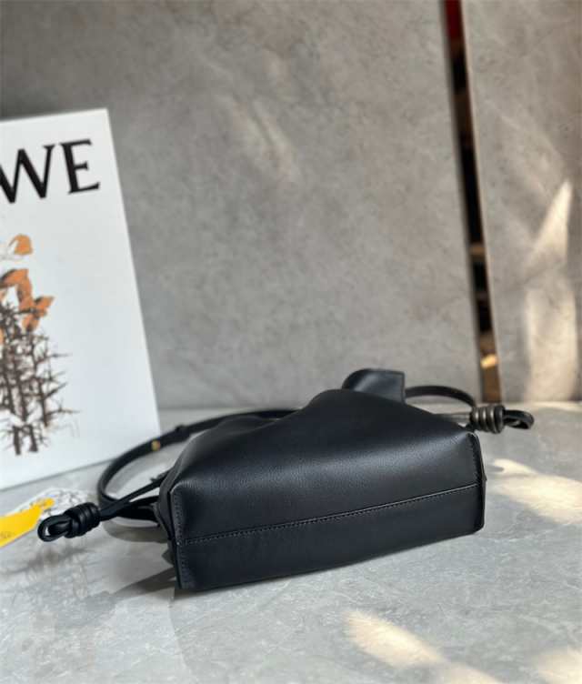 LOEWE ロエベ フラメンコクラッチ ミニ (ナパカーフ) Flamenco mini leather clutch ショルダーバッグ クロスボディ  ブランド レディース｜au PAY マーケット