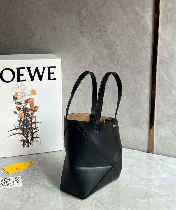 LOEWE ロエベ loewe パズルフォルド トート ミニ（シャイニーカーフ 