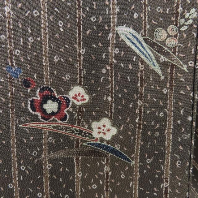 中古 小紋 Kimonossimo 正絹 こげ茶 モダン 渋可愛い 和装 呉服 和服 きもの レディース 女性 中古 小紋 Kimonossimo 正絹 こげ茶 モダン 渋可愛い 和装 呉服 和服