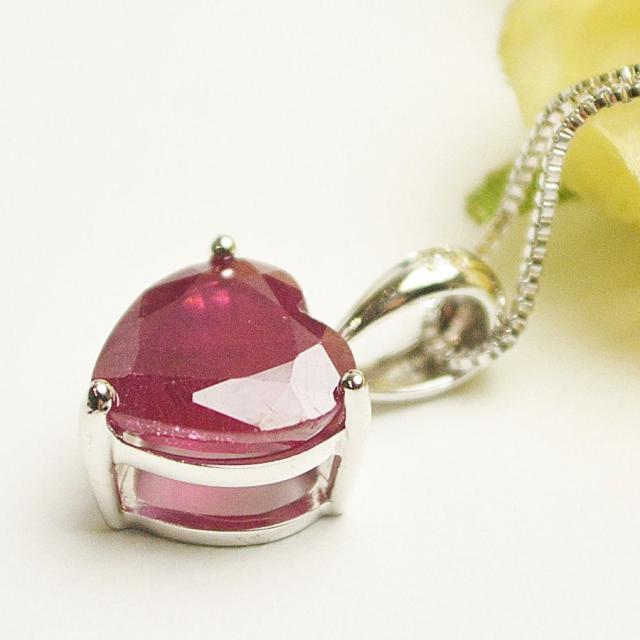 【送料無料】ルビー3ct ハートシェイプ ペンダント シルバー925 チェーン40ｃｍ  大人 上品の通販は 33,000円