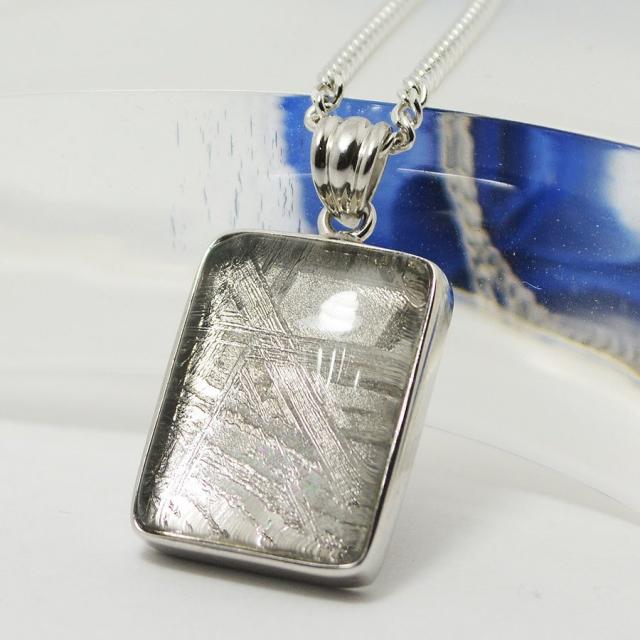 【送料無料】ギベオン 隕石 プレート ネックレス ペンダント 50cm センチ ユニセックス メンズ レディース 大人 上品の通販は 33,000円