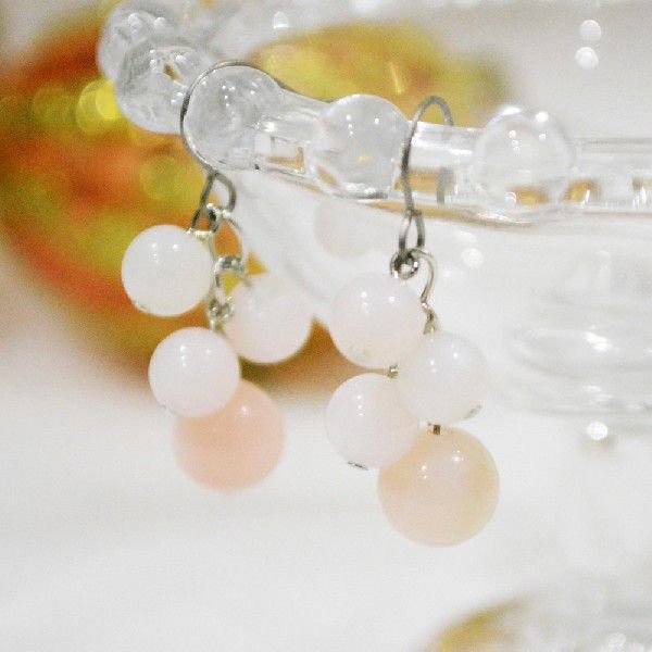 【送料無料】金属アレルギー対応 チタン ピアス フック 誕生石 誕生日 天然石 アクセサリー  ケース付 保証書付 プレゼント対応 10月ピンク オパール opal 大人 上品の通販は 8,217円