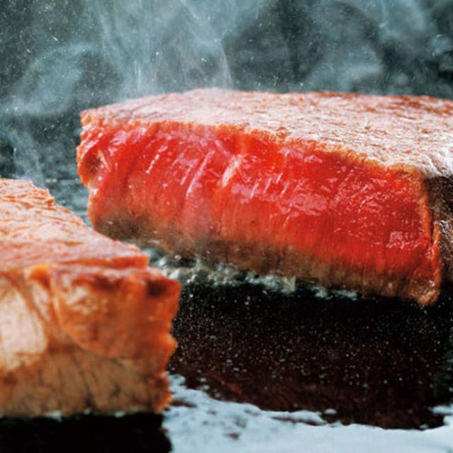 松阪牛 サーロインステーキ  200g(3枚入)【NKS-213C】【三重 伊勢志摩 焼肉 松阪牛 サーロイン ステーキ 肉 御中元 ギフト御歳暮 内祝 お取り寄せ 誕生日 母の日 父の日 敬老の日 御祝 】(DT1023)_1