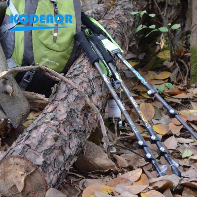 送料無料 2本セット トレッキングポール カーボン 登山 ストック ポール 山登り おすすめ 初心者 山歩き 登山用 杖 ステッキ ハイキング 登山 スティック 登山杖の通販は