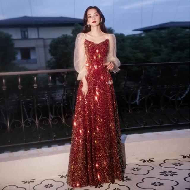 バンケットスパンコールイブニングドレス レッド 長袖 ドレスレディース 2024 新しい気質 ロングドレス レッド パーティー成人式大人気の通販は 8,986円