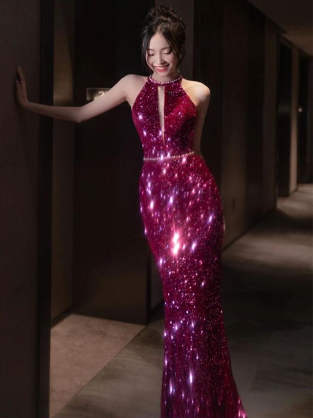 ワインレッド　スパンコール ロングドレス ワインレッドスパンコール ロングドレス