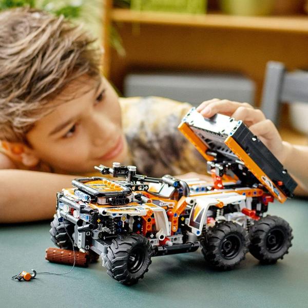 送料無料！レゴ(LEGO) テクニック オフロード車 42139_3