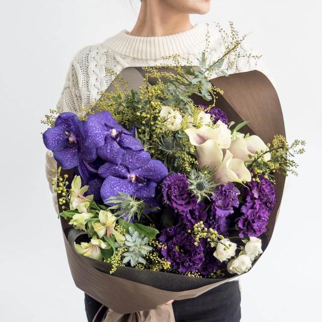 【花束】XXXLサイズ｜青・紫 （誕生日プレゼント 開店祝い（開業祝い） 引っ越し祝い 内祝い 結婚記念日 贈り物 ギフト 生花）の通販は 17,600円