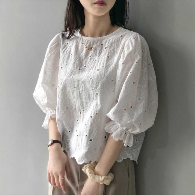 トップス シャツ 袖あり 7分袖 七分袖 ボリューム袖 バブルスリーブ ラウンドネック 刺繍 綿 かわいい 大人可愛い きれいめ シンプル 大人 おしゃれ 大人可愛い 大人女子 キュート ガーリーの通販は